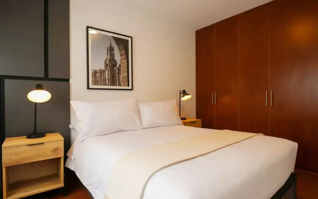 w Elegant 2BR w Fantastic View in Miraflores