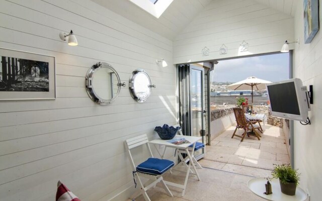 Frannie Shaldon in Shaldon