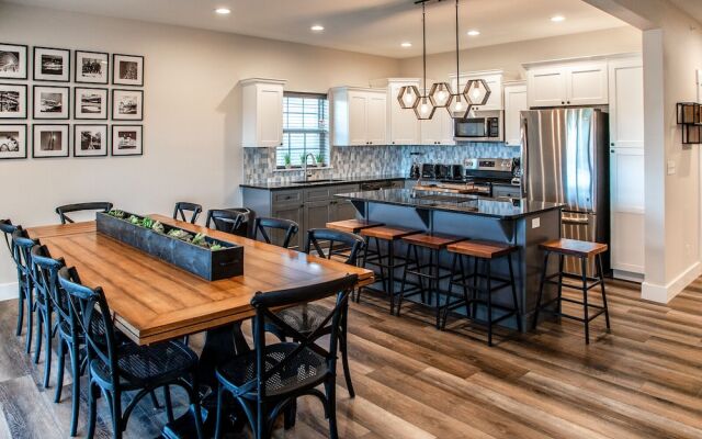 Reunion Lodges at Thousand Hills