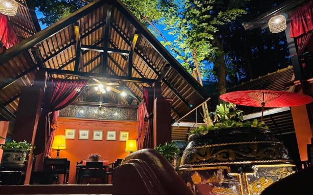 Tri Yaan Na Ros Colonial House