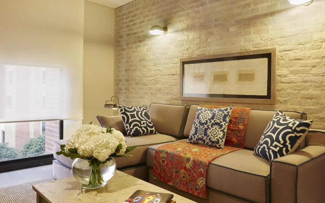 The Artisan D.C. Hotel, Autograph Collection