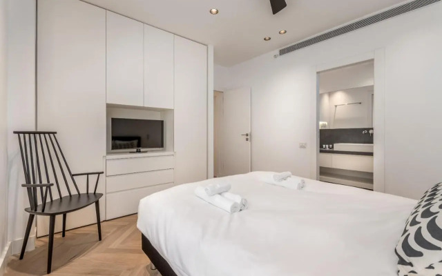 Stunning and design 2BDR Apartment