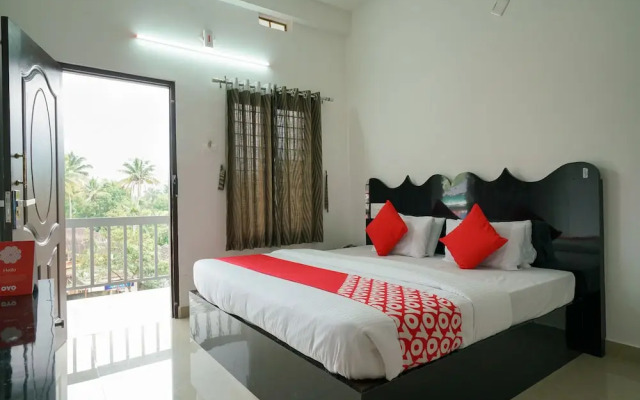 OYO 23388 Fathima Residency