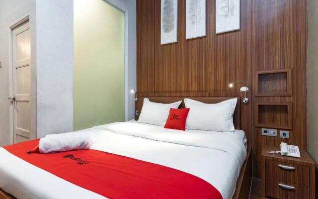 De Natio Guest House Jalan Gaharu by RedDoorz