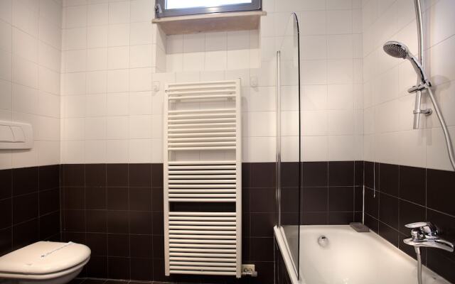 Verona For Rent Blu Theater