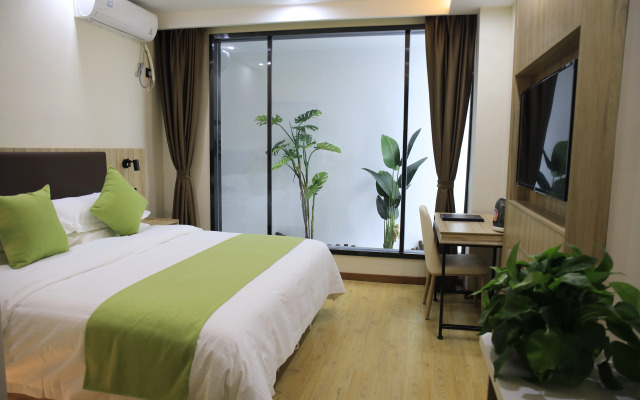 GreenTree Business Hotel (Liyang Zhongguancun Chuangzhi Park)