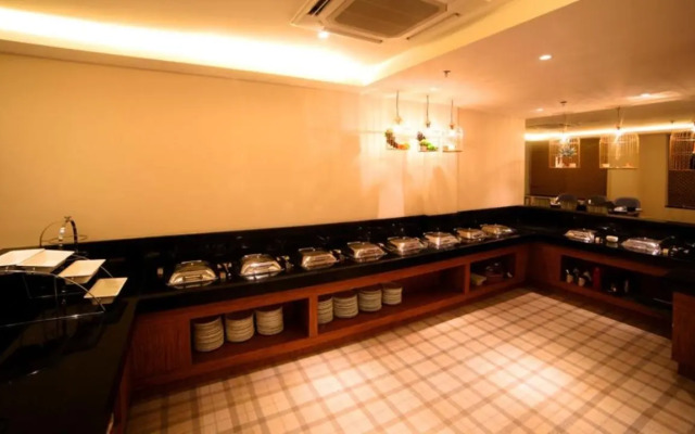 Hotel Le Lotus Grand Varanasi