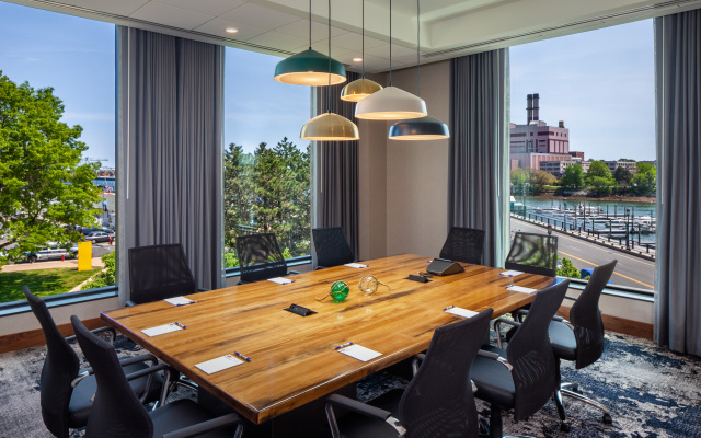 Hampton Inn Boston Seaport District