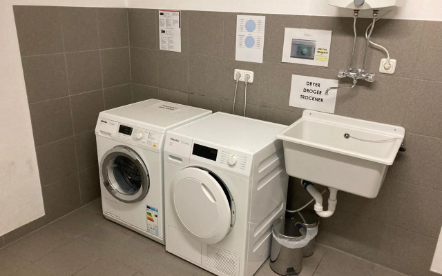 NEW! Apartment Gipfelglück Kaprun - modern, 75m2, Sauna, Pkw, Wifi