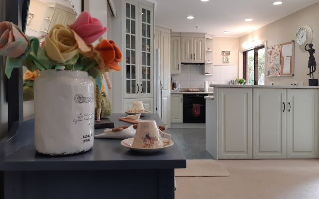 Rest & Relax at Ruskin