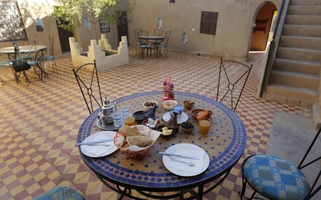 Auberge Kasbah Des Dunes