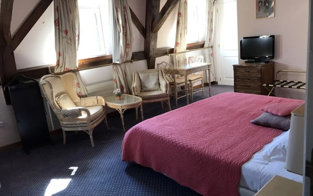 Hostellerie le Prieuré de Conques