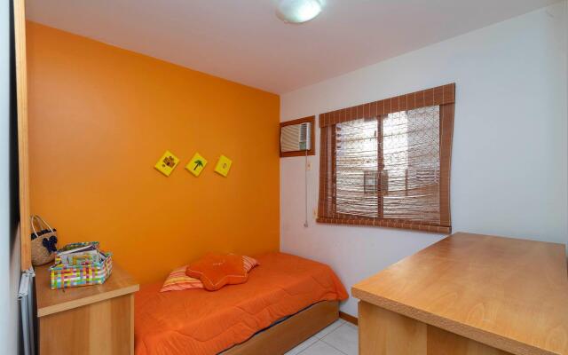 Aluguel Apartamento 2 quartos 100m Mar Bombas/SC