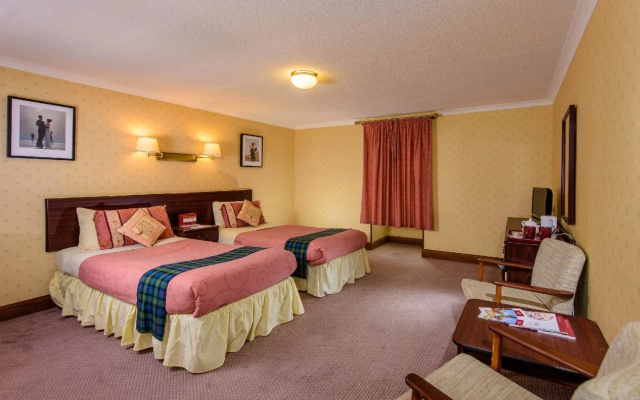 Muthu Dalmally Hotel
