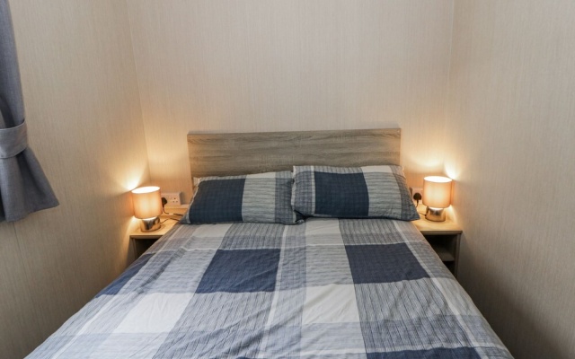 Brynowen Holiday Park - 22432