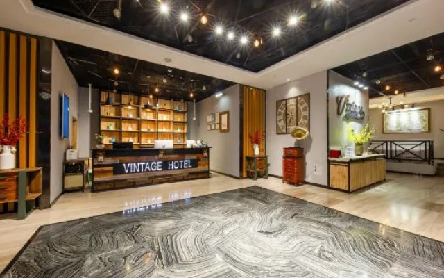 Vintage Hotel