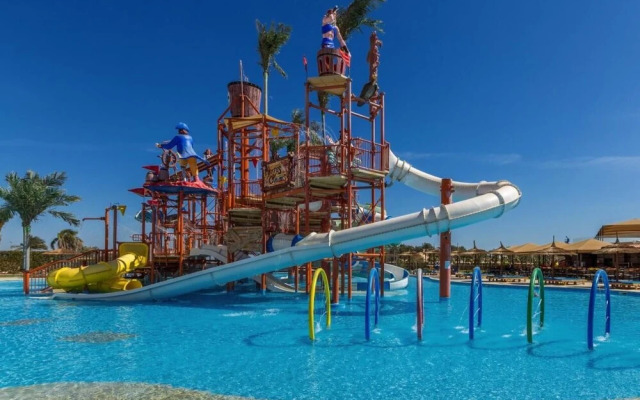 Albatros Aqua Blue Azrak VIP Package