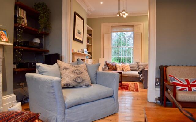 4 Bedroom Family Home in Islington