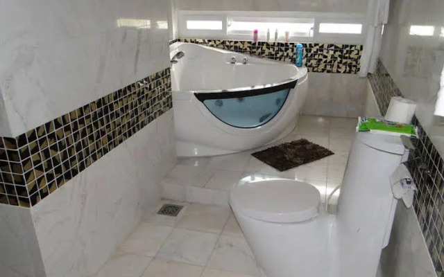 Palms Garden Hotel near SECC