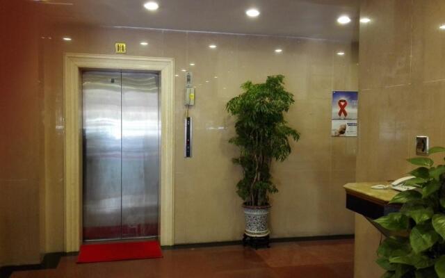 Zhenxing Hotel
