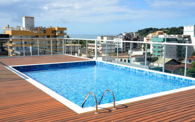 Apto c rea Gourmet a 300m da Praia das Toninhas