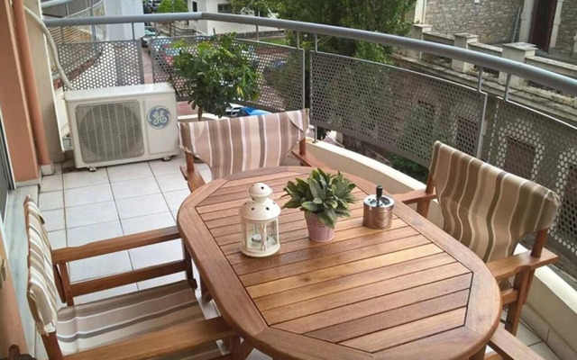 Cozy and Modern Apartment Centrally Located