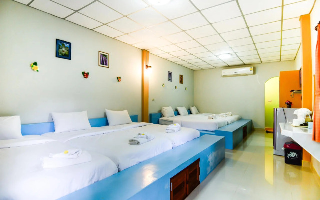 Tanaosri & Creekside Resort