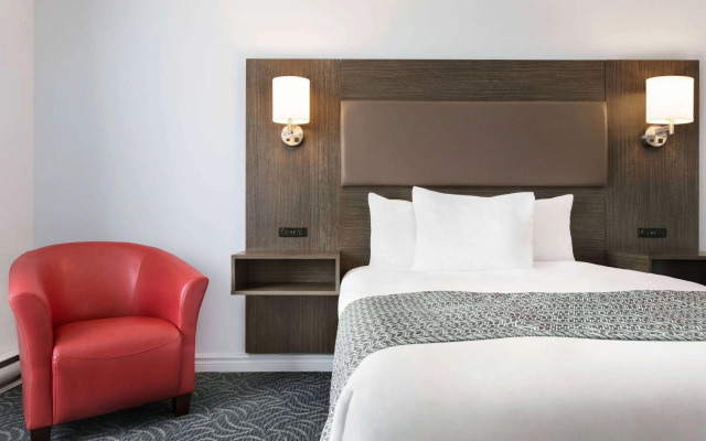 Travelodge by Wyndham Rigaud