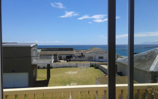 Oom Piet Self Catering Accomodation