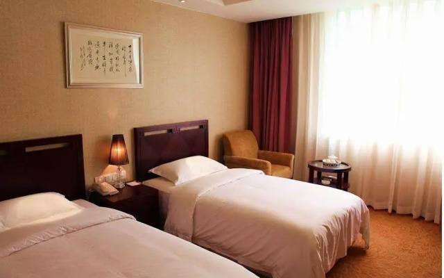 Chengdu Lingcai Hotel