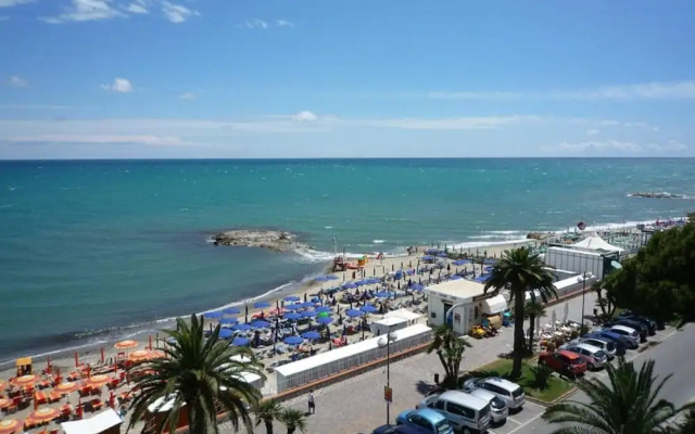 Holiday Flat With Balcony in Ceriale