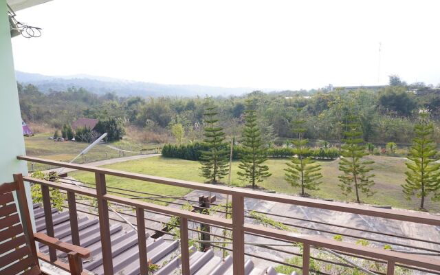 Mountain Green Resort Dansai