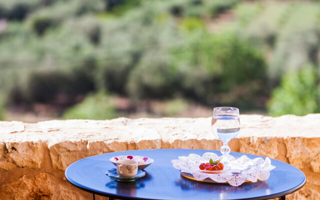 ERONDAS Cretan Country Villas