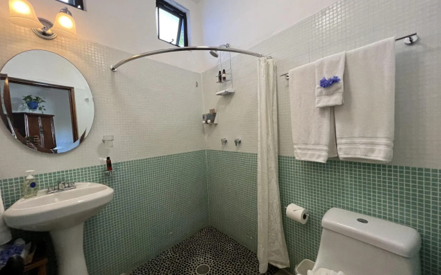 Casa Nawalli: Pickleball Resort & Retreats - Adults Only