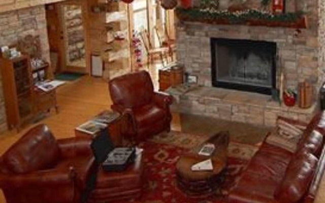 White River Lodge Bed and Breakfast