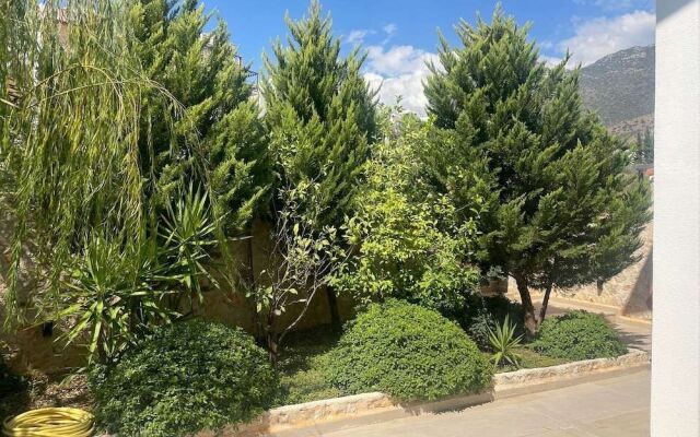 Villa Kajaim Sleeps 8 With Pool