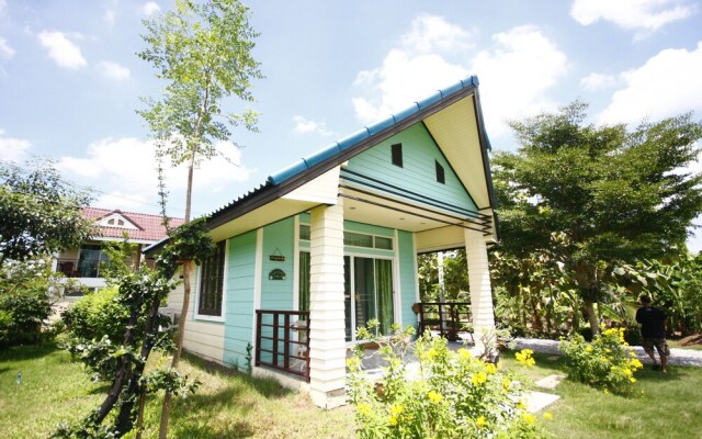 Suanrimnam Bangpakong Resort