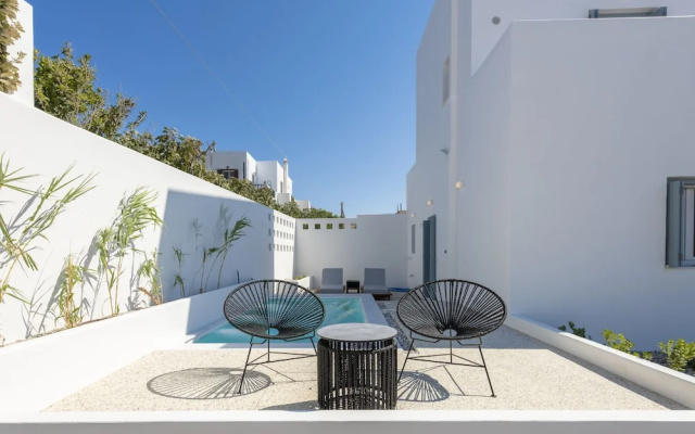 Manesis Suites