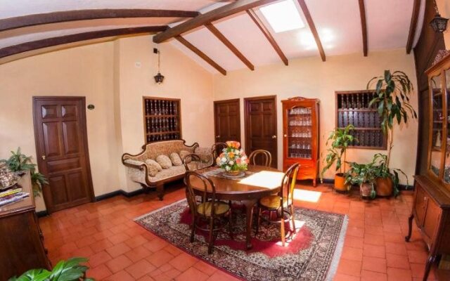 Hotel Los Balcones