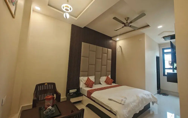 Hotel Pink City