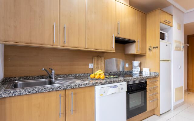 Home2Book Stunning View Apart Floor 25 Santa Cruz