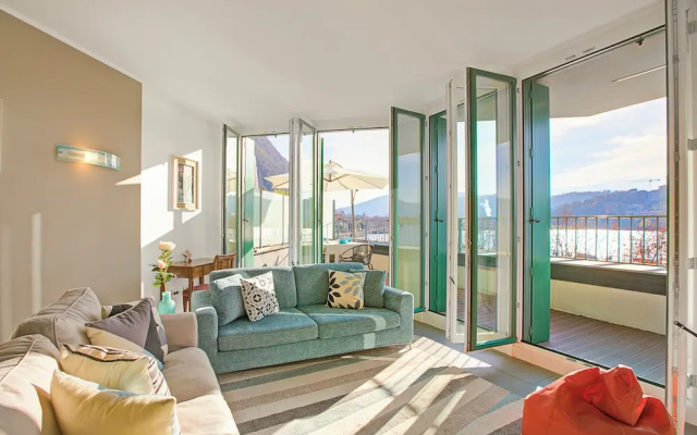 Sogno Sul Lago Lake Front