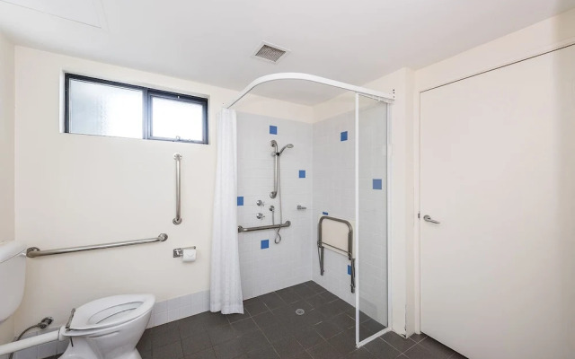 Ascot Quays Apartment 102