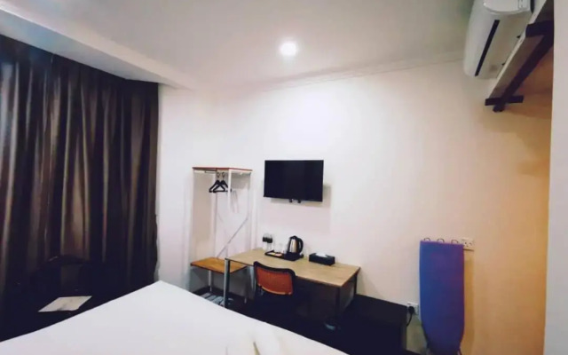Regalodge Hotel & Spa