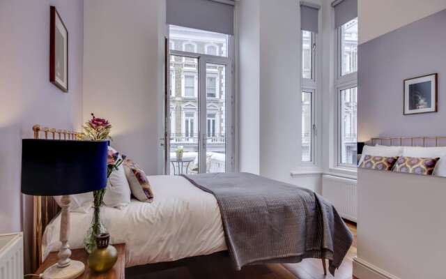The Lexham Gardens Escape - Central 2BDR with Balcony