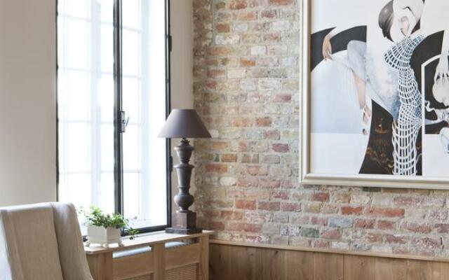 Jacquemine Luxury Guesthouse & Art Gallery