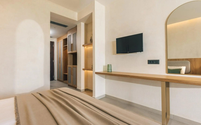 Alexandra Beach Resort & Spa