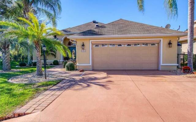Splashing Dolphins - Three Bedroom Home