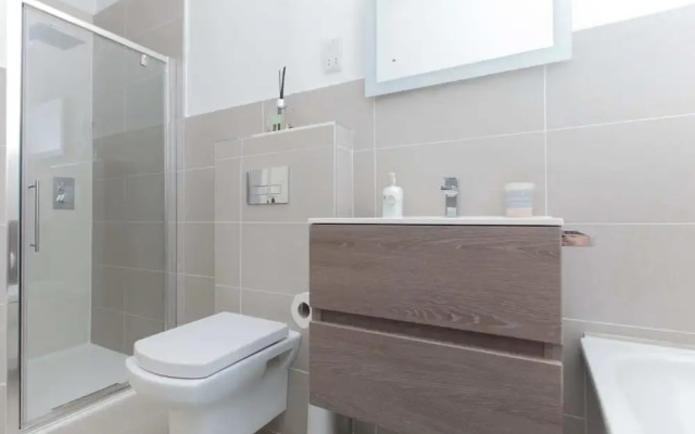 Beautifully Modernised New Town Home