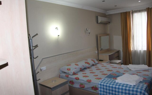 Yanki Otel